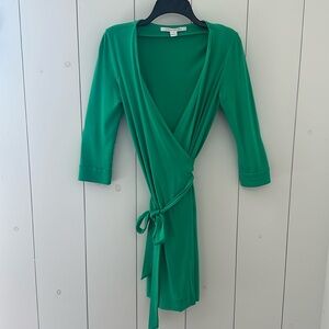 DVF | Green Mini Wrap Dress | Size 4